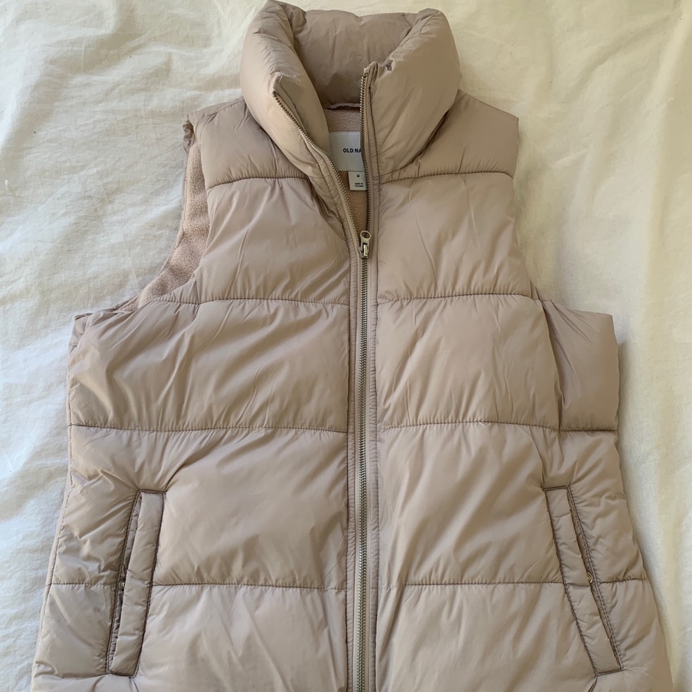 Old Navy Womens Medium Light Rose Puffer Vest